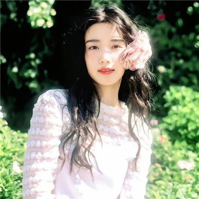 大明湖畔有人家 海报
